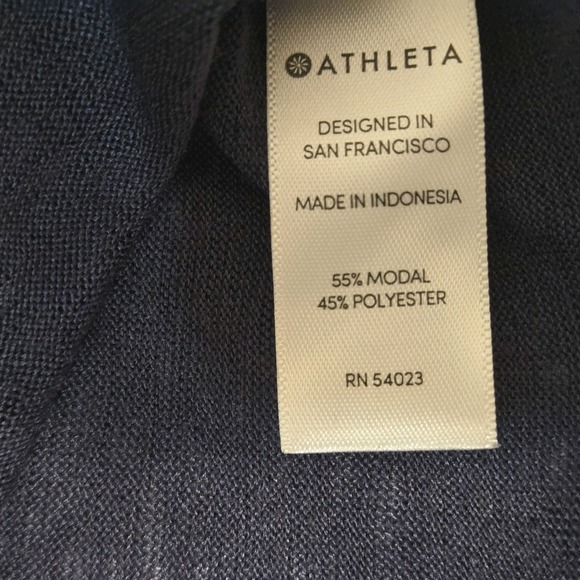 Athleta Beyond Soft Cut Out Open Back Breezy Long Sleeve Tee Size Medium - Picture 6 of 8